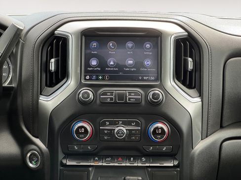 Used 2020 Chevrolet Silverado 1500 LT Trail Boss w/ Convenience Package AWD/4WD image 9
