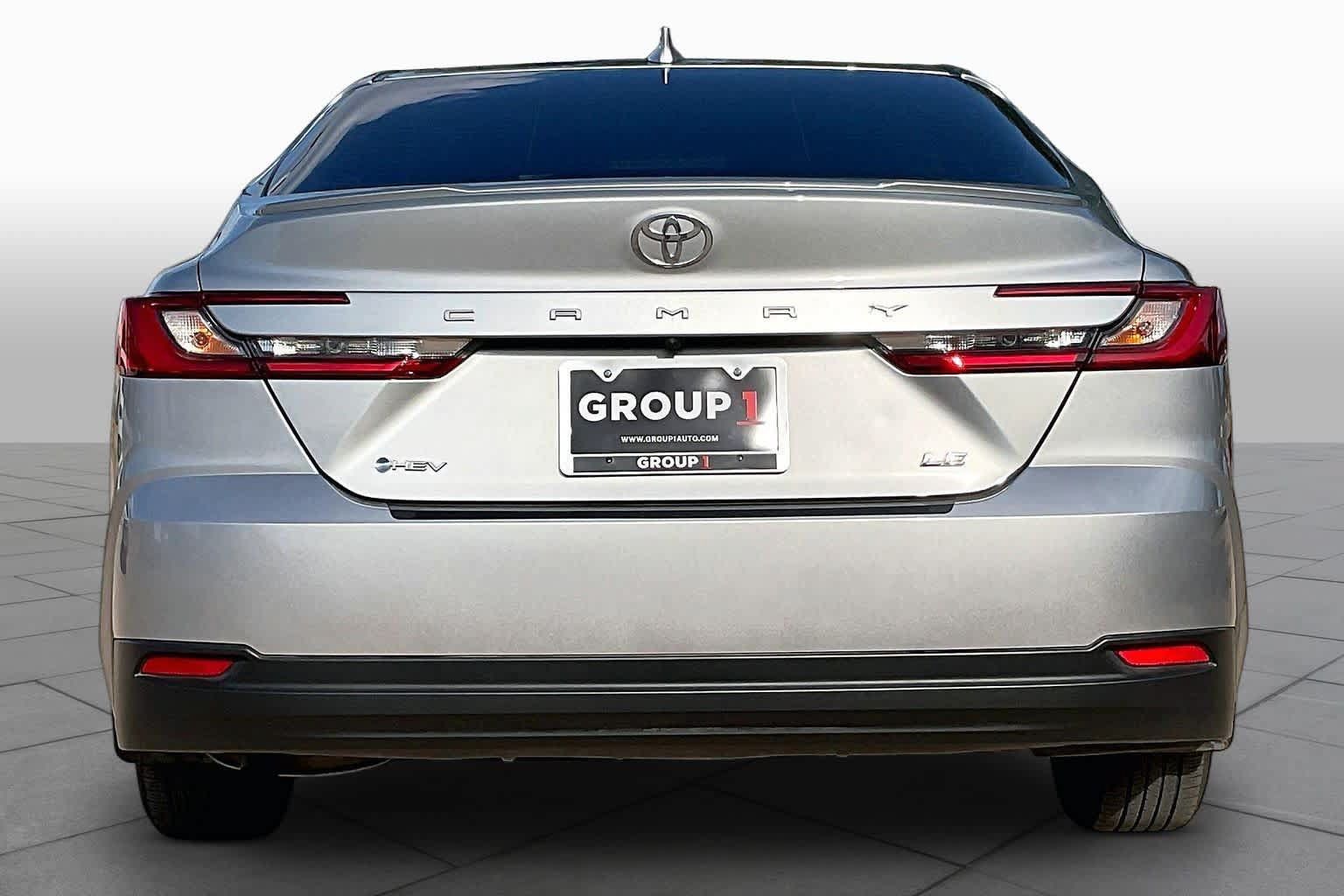 Used 2025 Toyota Camry LE FWD image 6