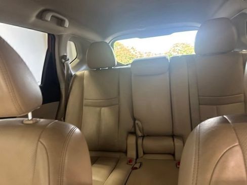 Used 2015 Nissan Rogue SL FWD image 16