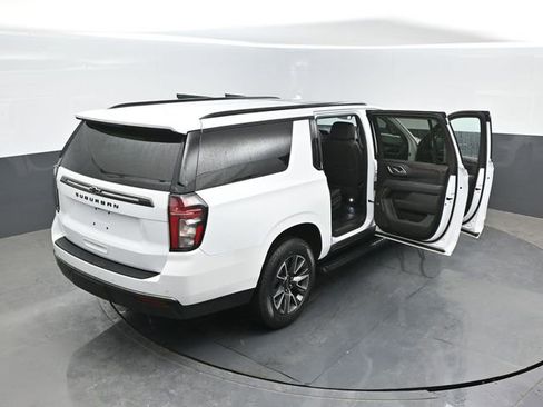 Used 2021 Chevrolet Suburban Z71 AWD/4WD image 26