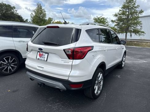 Used 2019 Ford Escape Titanium w/ U0J03 - Titanium Tow Package FWD image 7