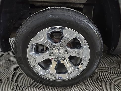Used 2022 RAM 1500 Big Horn AWD/4WD image 13