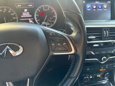 Used 2018 INFINITI QX30 Premium w/ Cargo Package image 27