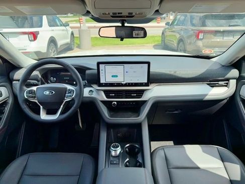 New 2026 Ford Explorer Active w/ Active Comfort Package AWD/4WD image 14