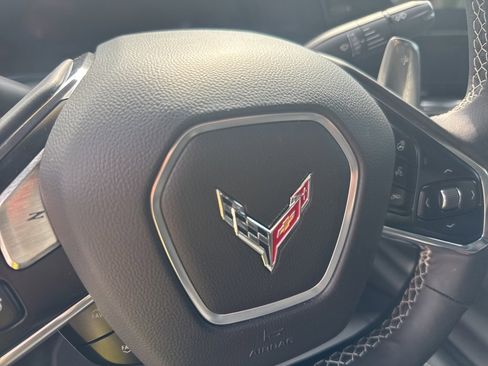 Used 2021 Chevrolet Corvette Stingray Preferred Cpe w/ Engine Appearance Package image 17