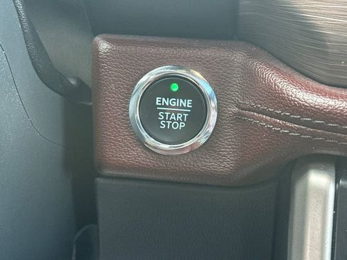 Used 2022 Ford Expedition Max Limited image 23