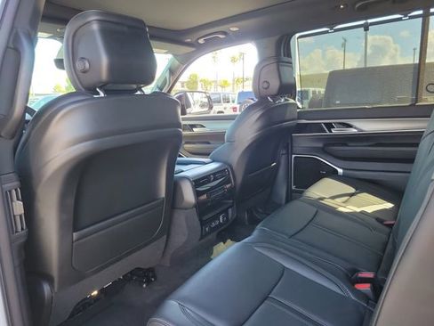New 2026 Jeep Grand Wagoneer Limited AWD/4WD image 12