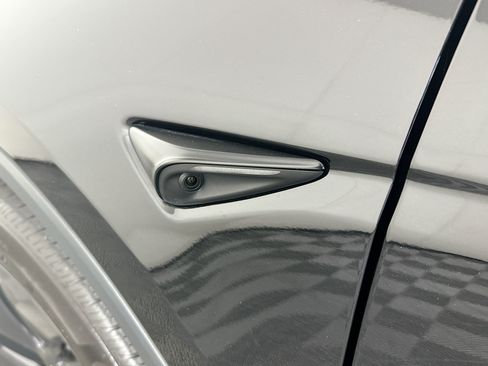 Used 2026 Tesla Model Y Long Range RWD image 16