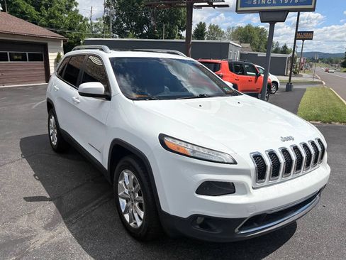 Used 2014 Jeep Cherokee Limited AWD/4WD image 6