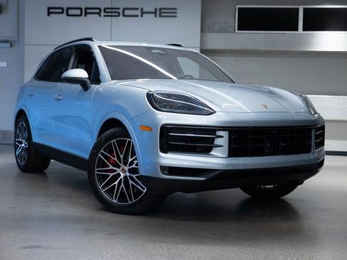 New 2026 Porsche Cayenne S image 10