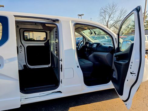 Used 2021 Nissan NV200 SV w/ Sliding Door Glass Package FWD image 15