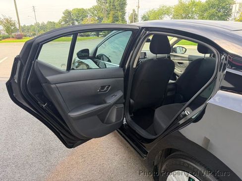 Used 2024 Nissan Sentra S FWD image 10