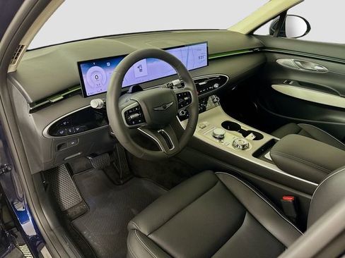 New 2026 Genesis GV70 2.5T Advanced image 9