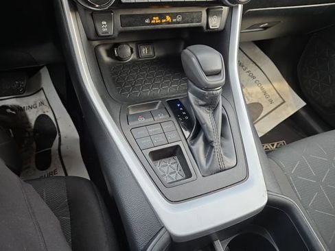 Used 2023 Toyota RAV4 XLE image 21