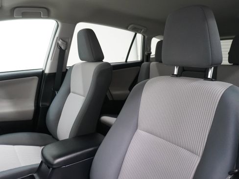 Used 2015 Toyota RAV4 LE image 11