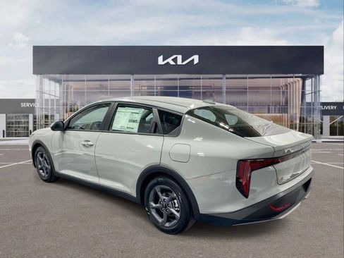 New 2026 Kia K4 LXS image 6