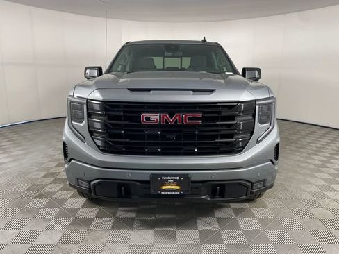 New 2026 GMC Sierra 1500 Elevation w/ Elevation Premium Package AWD/4WD image 24