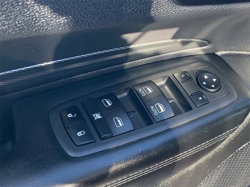 Used 2022 Dodge Durango GT image 21