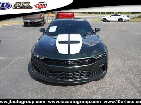 Used 2020 Chevrolet Camaro SS RWD image 3