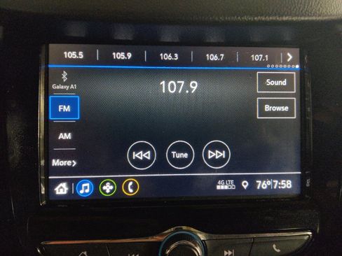 Used 2019 Chevrolet Trax LT w/ LT Convenience Package FWD image 25