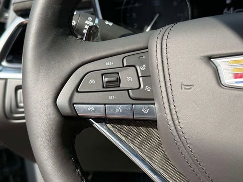 Used 2025 Cadillac XT6 Sport w/ Platinum Package AWD/4WD image 34