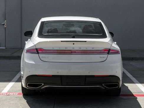 Used 2017 Lincoln MKZ Reserve FWD image 15