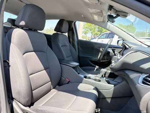 Used 2023 Chevrolet Malibu LT FWD image 26