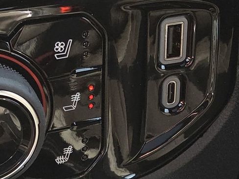 New 2026 Chevrolet Silverado 1500 High Country AWD/4WD image 8