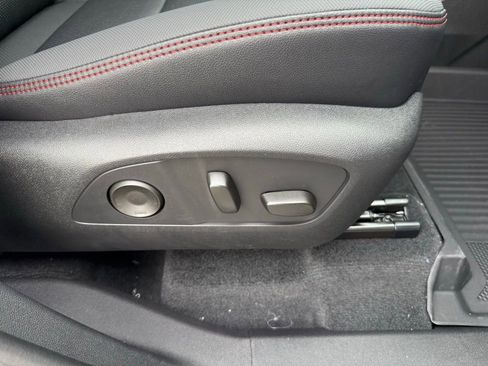 New 2026 Chevrolet Traverse RS w/ LPO, Floor Liner Package image 13