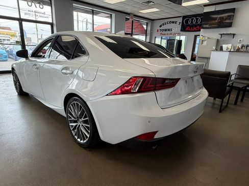Used 2014 Lexus IS 250 w/ Premium Package image 9
