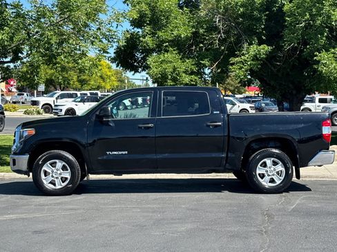 Used 2018 Toyota Tundra SR5 w/ SR5 Upgrade Package AWD/4WD image 5