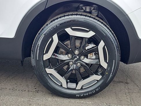 Used 2025 Kia Telluride S FWD image 39