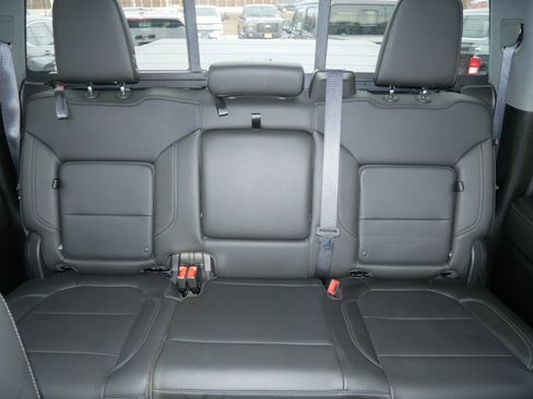 Used 2019 Chevrolet Silverado 1500 LTZ w/ LTZ Plus Package AWD/4WD image 13