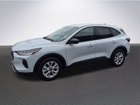 Used 2025 Ford Escape Active image 2