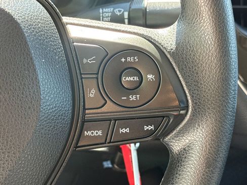 Used 2022 Toyota Corolla LE FWD image 27