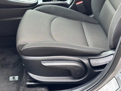 Used 2024 Kia Forte LXS image 24