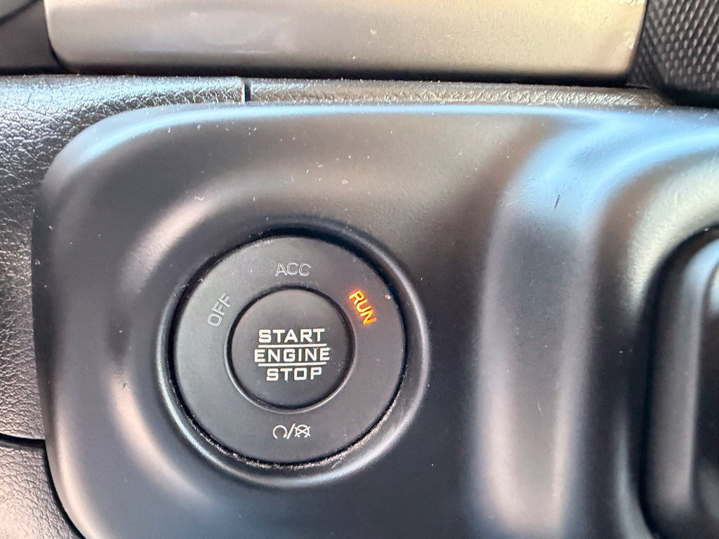 Used 2021 Jeep Wrangler Unlimited Sahara AWD/4WD image 45