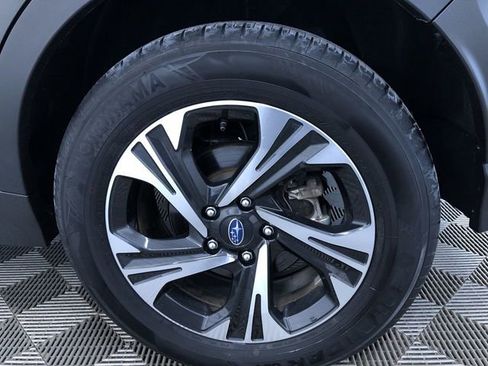 Used 2024 Subaru Crosstrek 2.0i Premium image 17