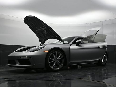 New 2025 Porsche 718 Cayman image 27