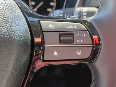 New 2025 Honda Pilot Touring image 17