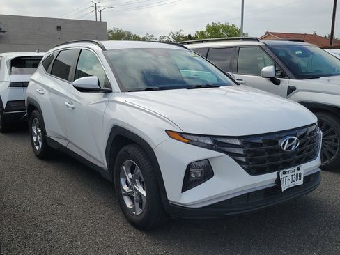 Used 2024 Hyundai Tucson SEL FWD image 3