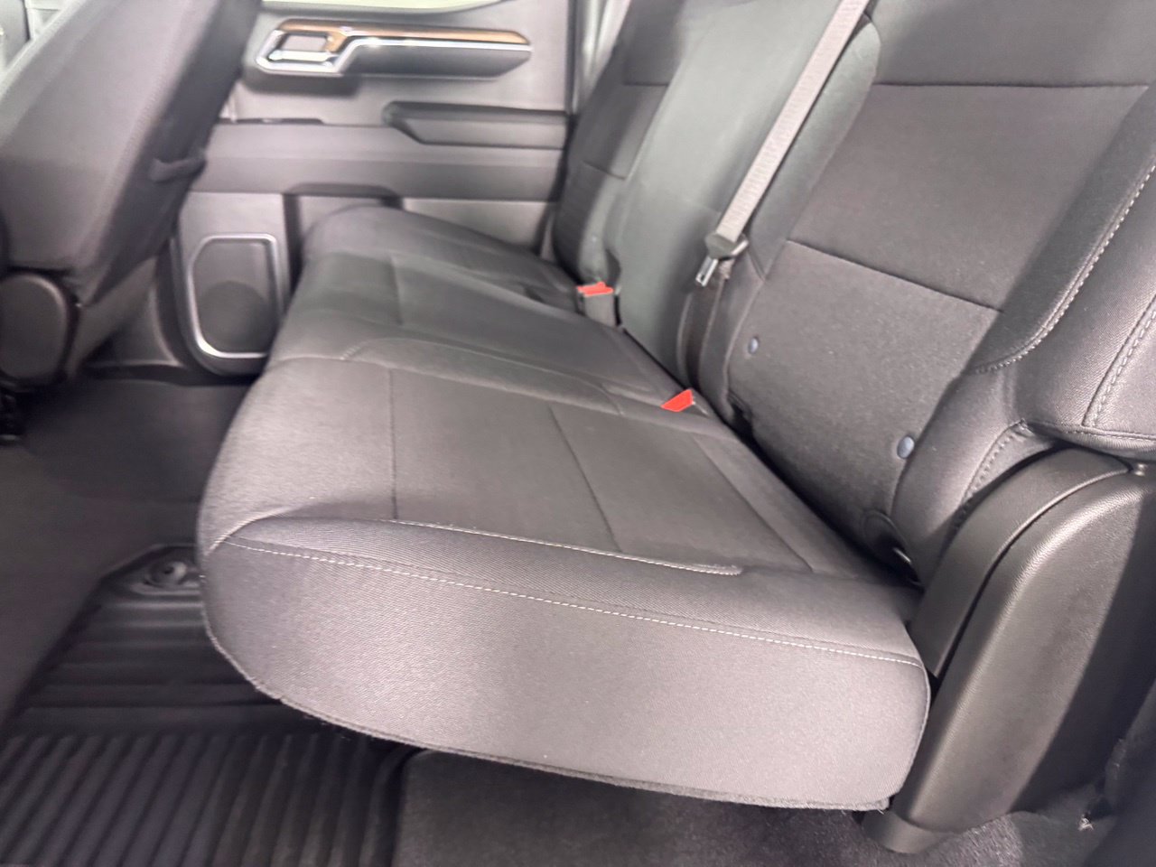 Used 2023 Chevrolet Silverado 1500 LT AWD/4WD image 29
