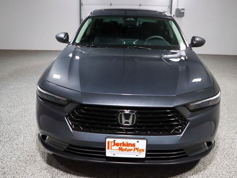 Used 2023 Honda Accord EX image 4