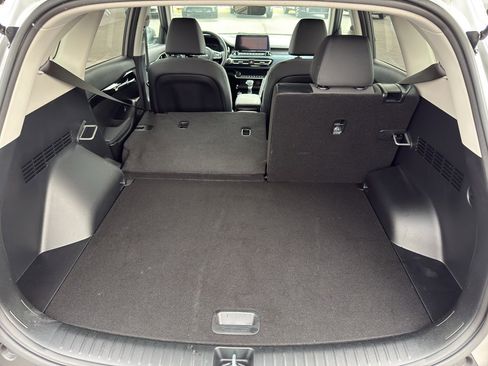 Used 2023 Kia Seltos S w/ Navigation Package image 7