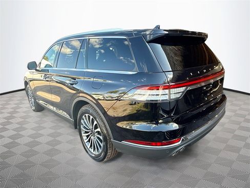Used 2023 Lincoln Aviator Reserve image 8