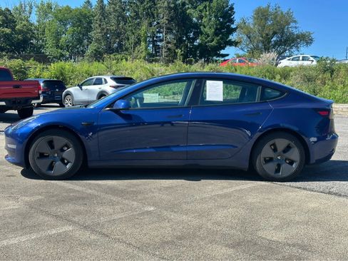 Used 2023 Tesla Model 3 Standard Range RWD image 4