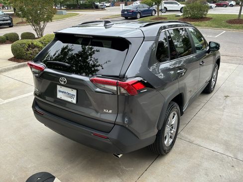 Used 2023 Toyota RAV4 XLE FWD image 10
