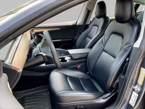 Used 2023 Tesla Model 3 Standard Range RWD image 7