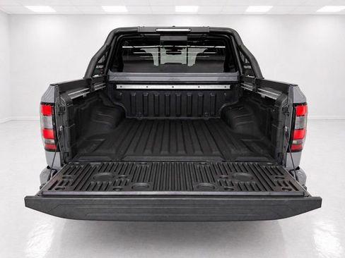 Used 2023 Nissan Frontier PRO-4X w/ Pro-4X Premium Package AWD/4WD image 10