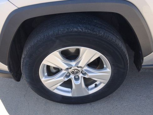Used 2021 Toyota RAV4 XLE w/ Convenience Package AWD/4WD image 11